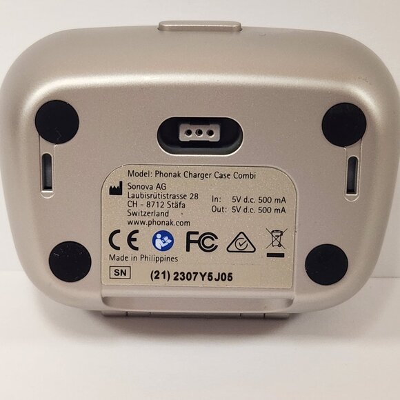 COPY - Phonak Charger Case Combi With USB Wall Adapter - Picture 5 of 5